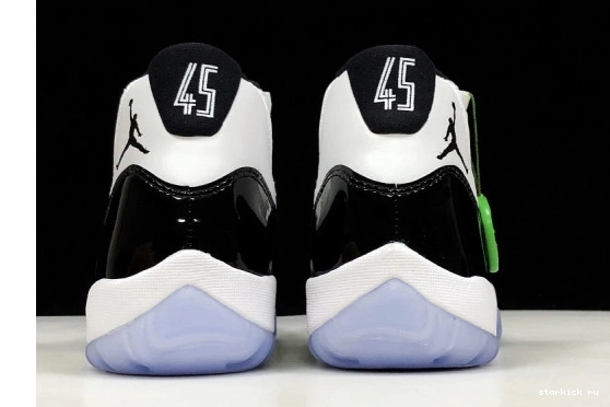 Air 11 